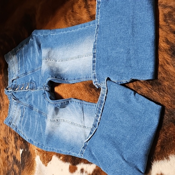 Jeans - Picture 4 of 6